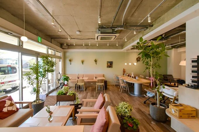 導入事例 Bloom cafe への業務用食材・ミールキットの卸